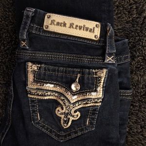 Rock Revival 28 Skinny (Betty)